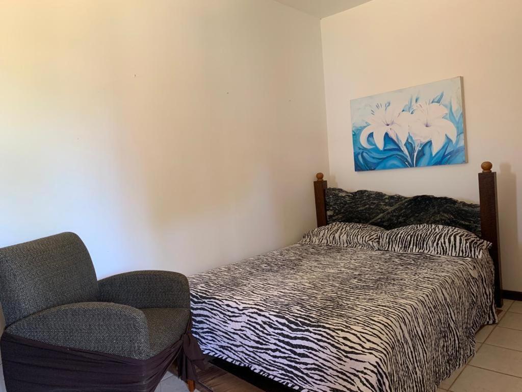 Casa De Temporada 4 Quartos Sendo 2 Suites Em Vilas Do Atlantico - 200 M Da Praia E 6 Km Da Capital Lauro de Freitas Εξωτερικό φωτογραφία